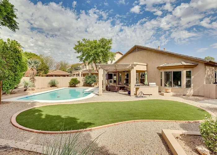 Retreat W/ Outdoor Oasis! Day Trip To Dtwn Phoenix Holiday home *