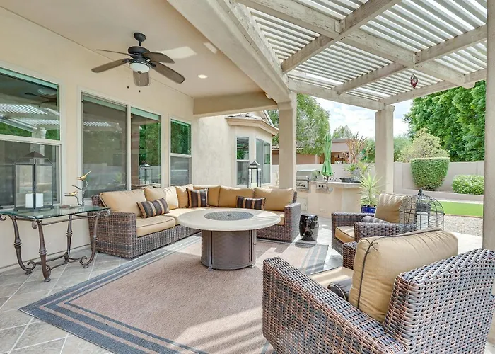 Retreat W/ Outdoor Oasis! Day Trip To Dtwn Phoenix Holiday home Peoria
